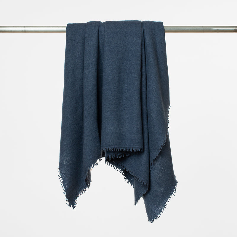 Cashmere and wool throw blanket in the color Denim Blue 127cm x 203cm